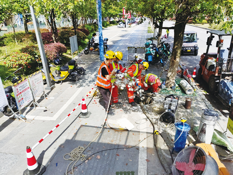  广平UV-CIPP紫外光固化修复